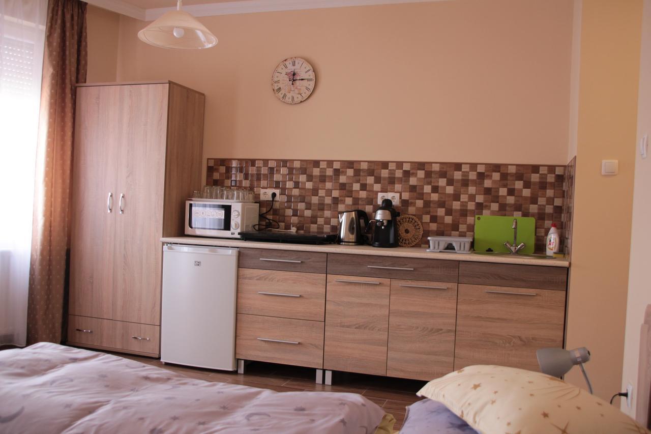 Imola és Andrea Apartmanház 2 Hajdúszoboszló Exterior foto