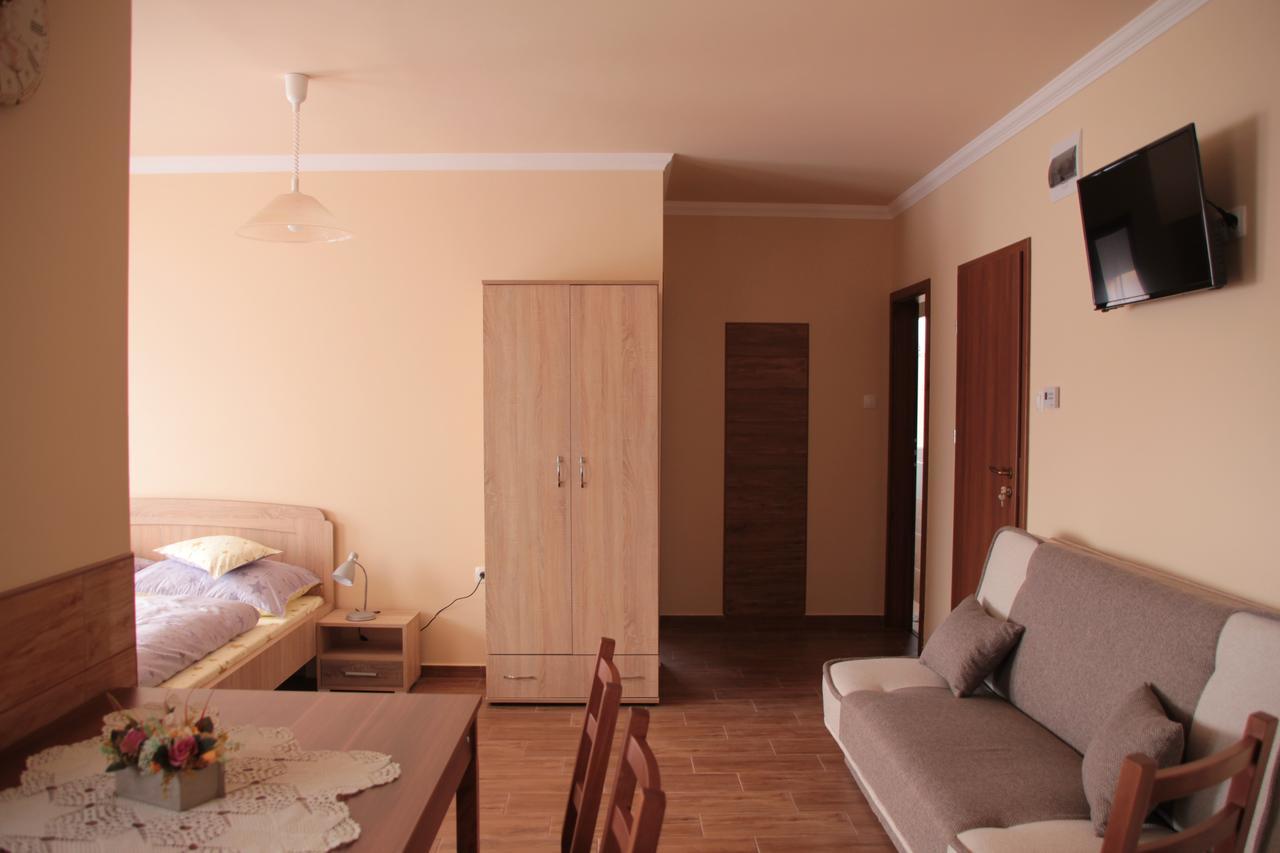 Imola és Andrea Apartmanház 2 Hajdúszoboszló Exterior foto